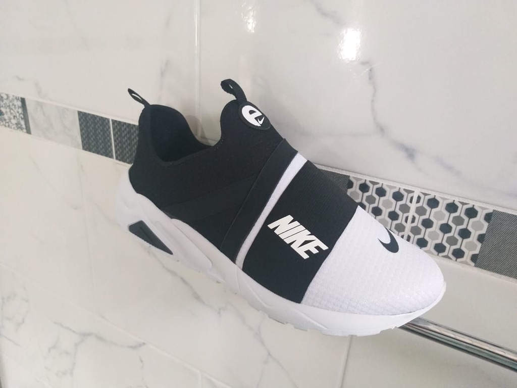 nike elastizadas blancas