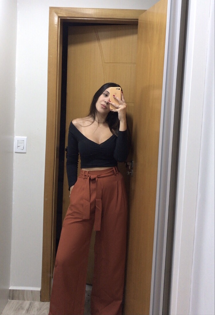 Calça Pantalona Alfaiataria - Comprar em Beroly