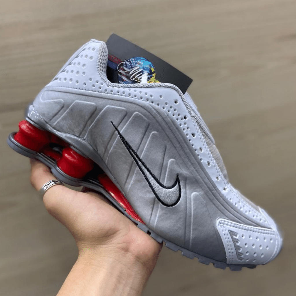 shox r4 branco e prata