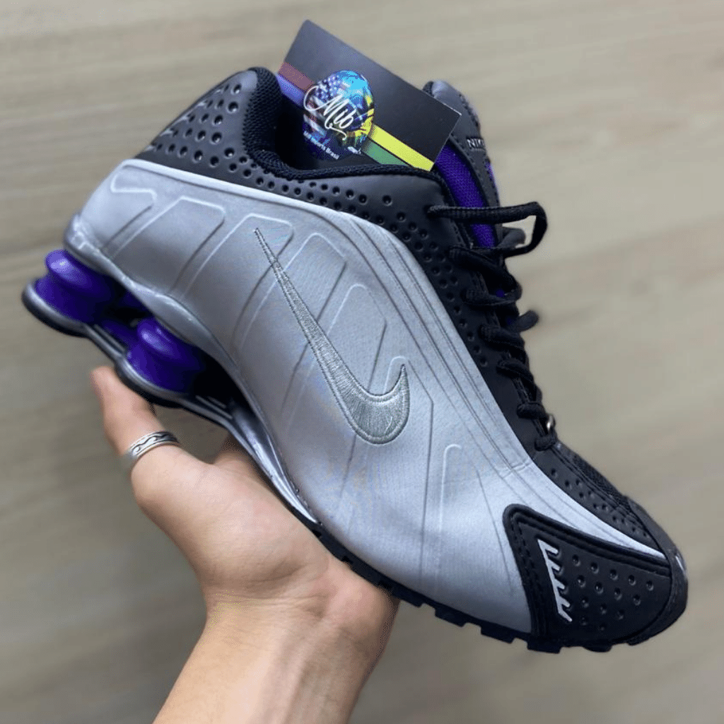 nike shox r4 prata e preto