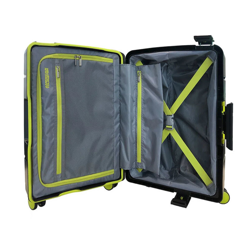 AMERICAN TOURISTER TRIGARD SPINNER - Cabina - Negro