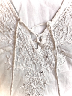 Vestido blanco bordado - Rapsodia - talle: 10 Vestido blanco bordado - Rapsodia - talle: 10