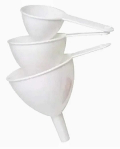 Set X3 Embudos Plasticos Cocina Reposteria - comprar online