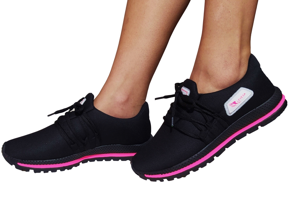 Tênis feminino casual preto sola preta - R$ 140.00, cor Preto #123056,  compre agora | Shafa