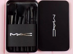 12 brochas MAC + lata - Comprar en Ana Makeup Store