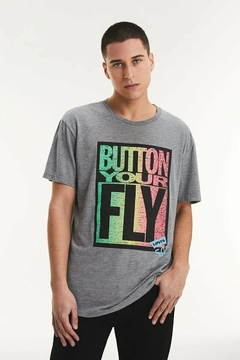 REMERA GRAPHIC SET IN NECK TEE BUTTON HOMBRE LEVIS (8973)