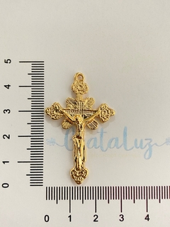 Crucifixo Estilo X 42mm - Dourado - comprar online
