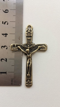Crucifixo Levi 50mm - Ouro Velho - comprar online
