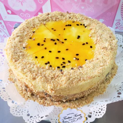 Kuchen de maracuyá con crema alemana
