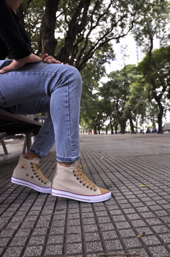 Converse Beige Botitas - Comprar en VOLTA