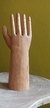 Escultura mão Nil Morais 30 cm - comprar online