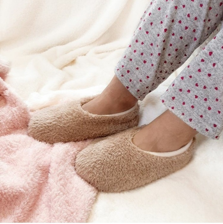Pantuflas Peluche Caramel - Comprar en MARIACONESE