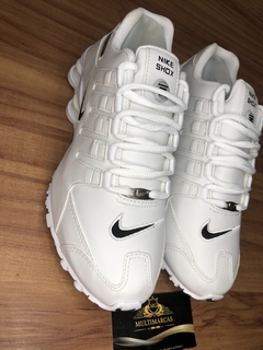 Nike Shox NZ EU Branco com detalhe Preto