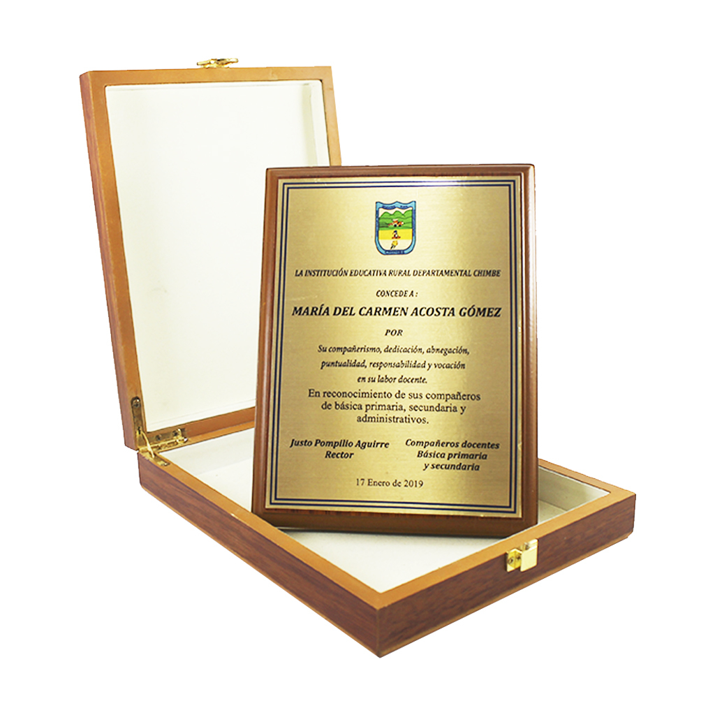 Placa de Reconocimiento en Madera con Caja 20x15cm