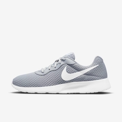 TENIS NIKE TANJUN MASCULINO na internet