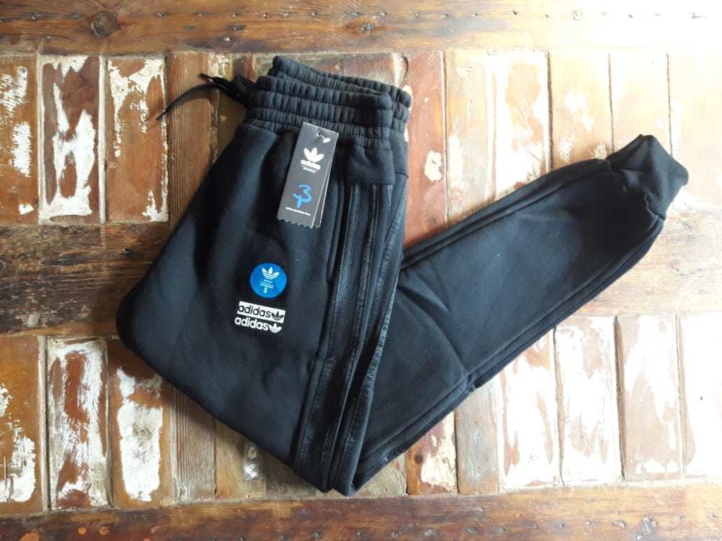 PANTALON JOGGING CON PUÑO \