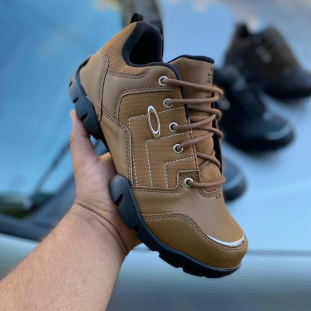 Botinha OAKLEY Stratus - 2 Cores - Ds Calçados