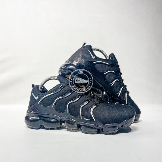 nike air vapor max plus navy blue