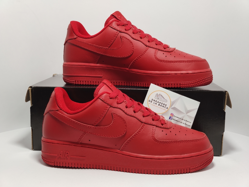 Air Force 1 Triple Red - Sneakers de la Banca