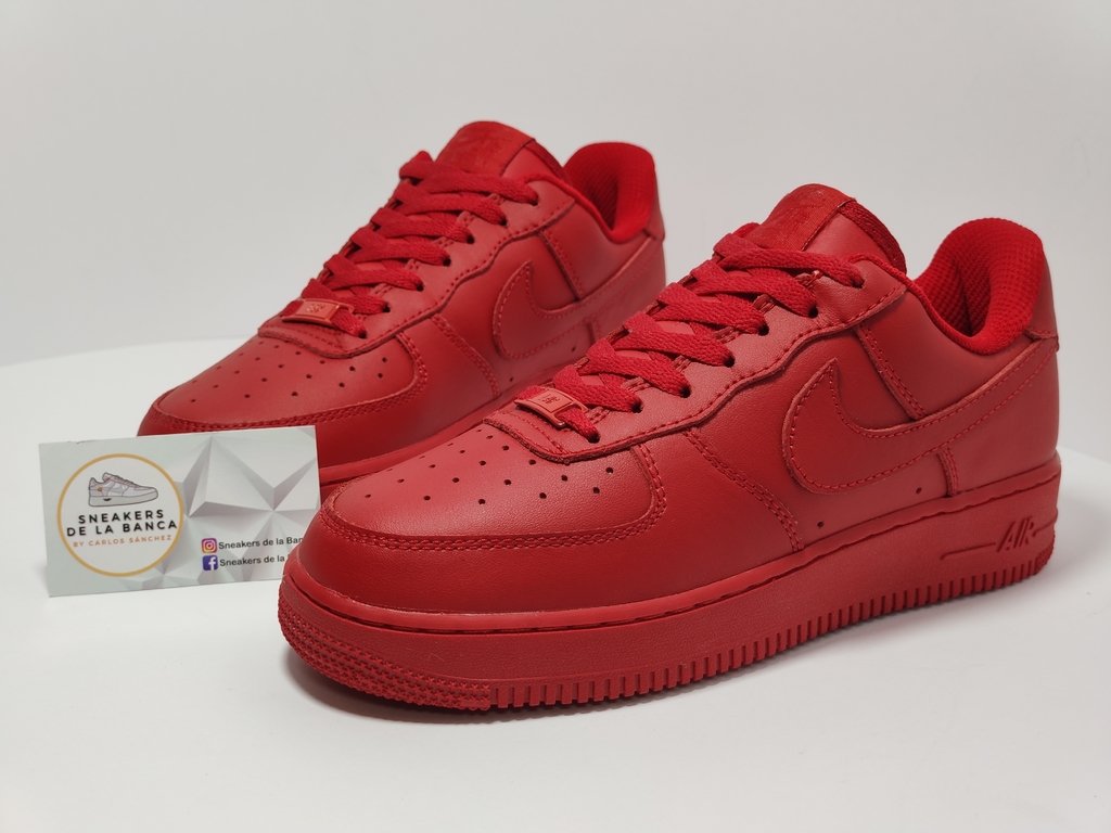Air Force 1 Triple Red - Sneakers de la Banca