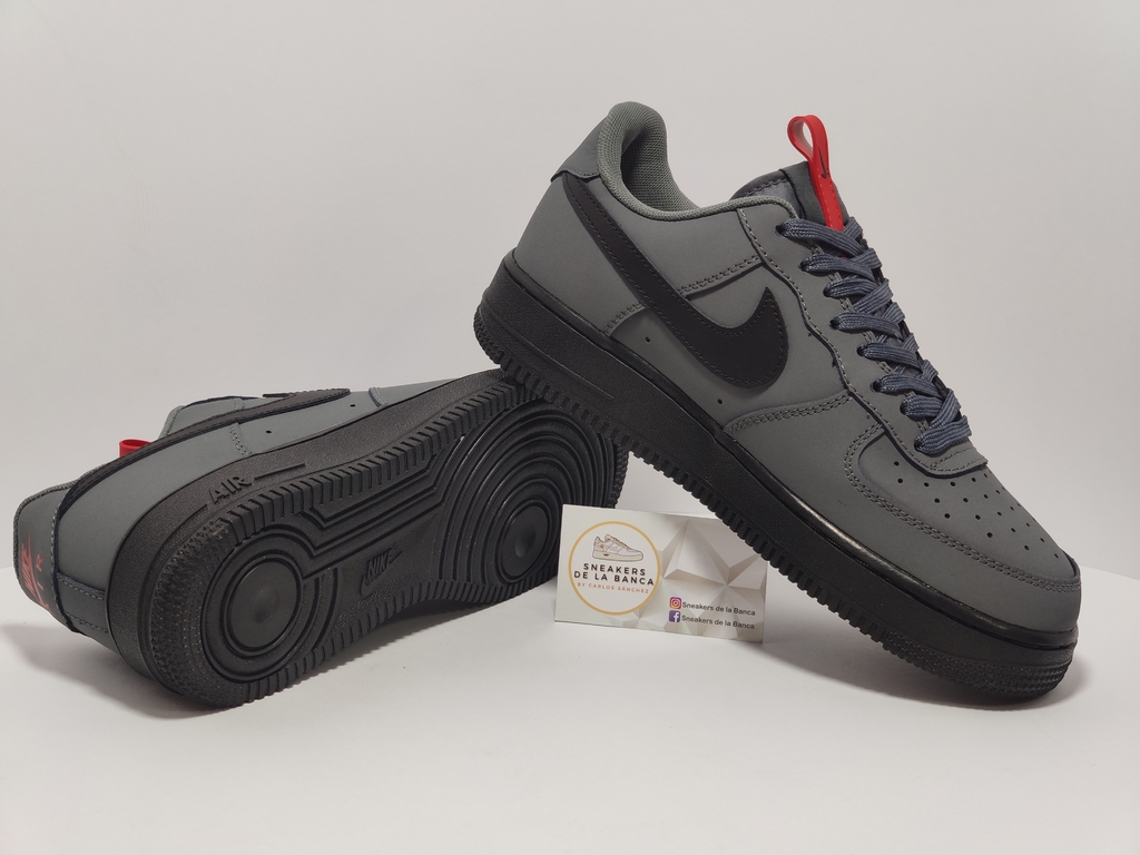 Air Force 1 Gris Rojo - Comprar en Sneakers de la Banca
