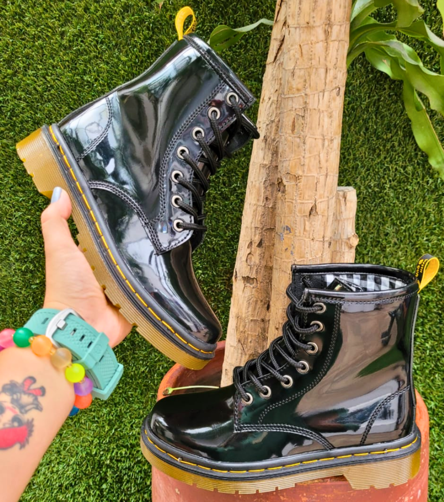 Dr martens cheap historia clinica
