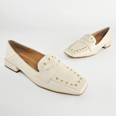 Sapatilha Loafer Studs Couro Off White - comprar online