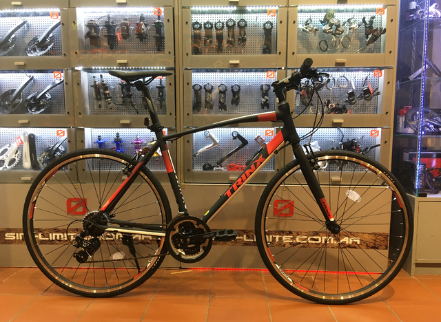 Bicicleta Trinx Free 1.0 Rod 28 Hibrida Shimano 21vel