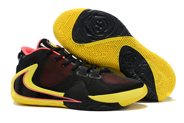 zoom freak 1 preto