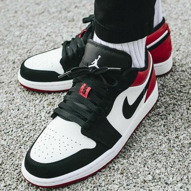 tênis nike air jordan 1 low black toe