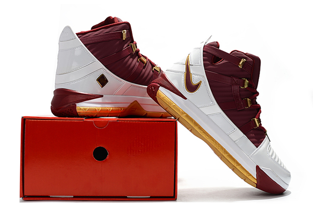 Tênis Nike Zoom Lebron 3 - Loja Sportsneakers