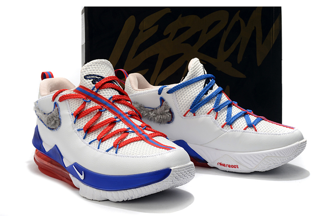 tune squad tenis