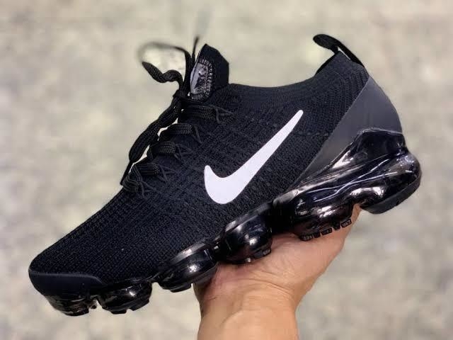 nike vapormax preto com branco
