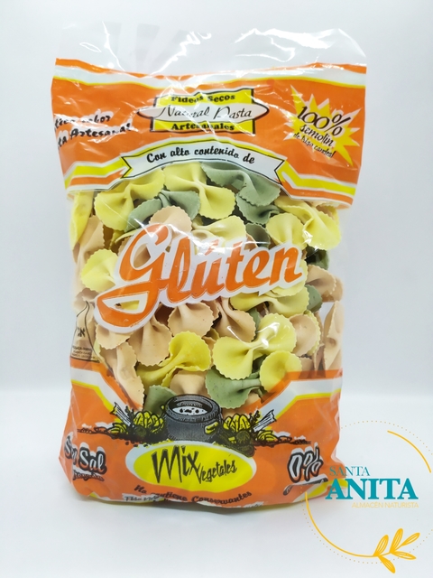 Natural Pasta - Fideos de gluten sabor mix de vegetales - Tipo moñitos - 300g