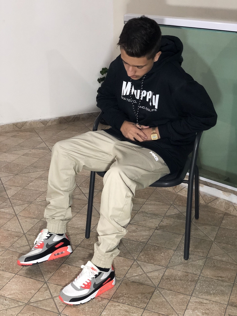 air max 90 com calça