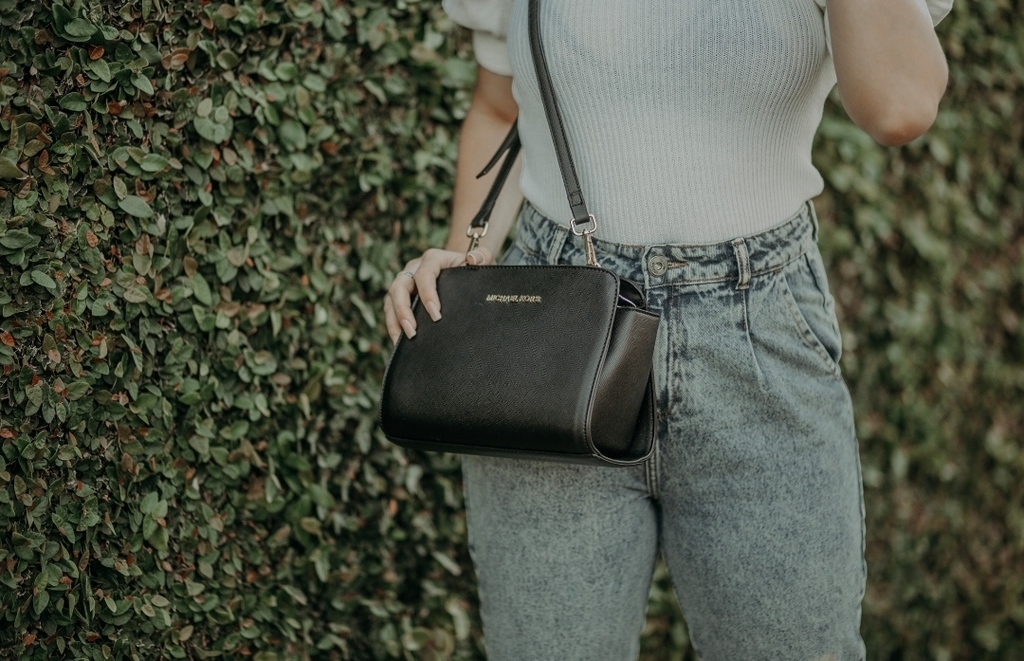 michael kors book bolsas