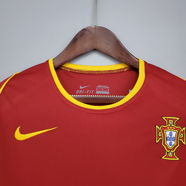 Camisa Portugal Retrô 2002 Vermelha - Nike