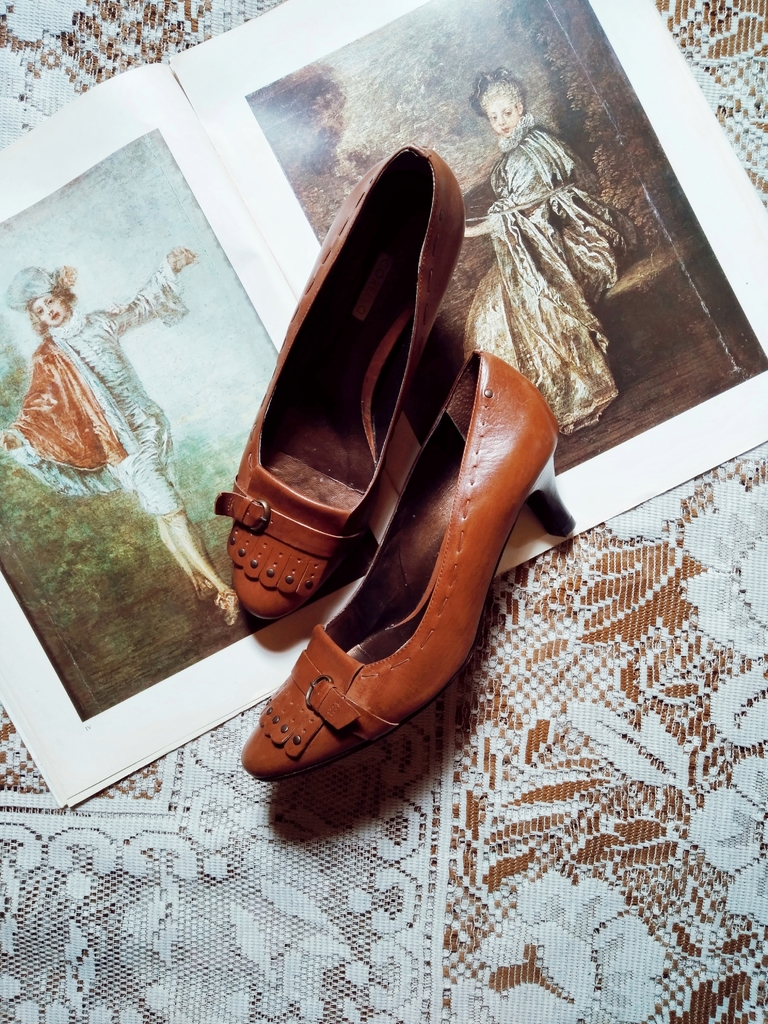 Sapato Couro Marrom - Comprar em Sampa Époque Brechó