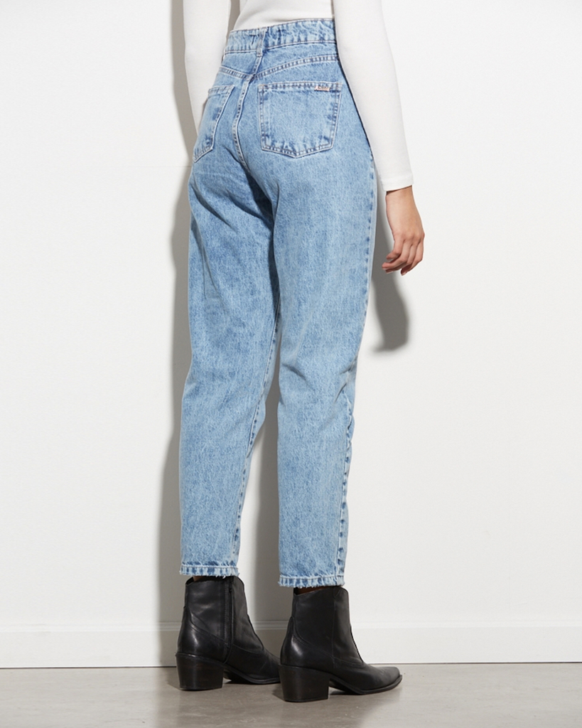 Jean Mom Moto St Marie negro mujer