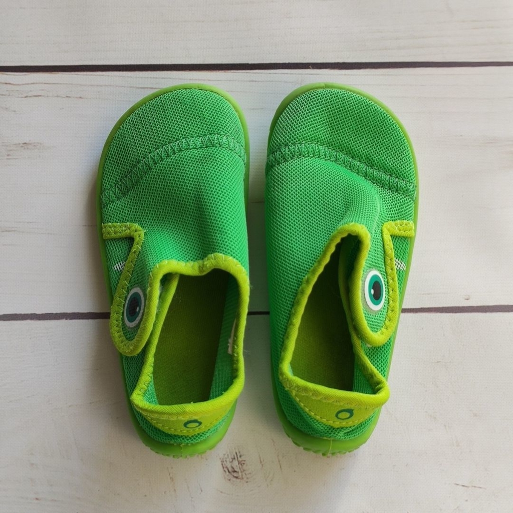 ZAPATILLAS - TRIBORD - TALLE 24-25 EUR / US 7,5-8 - VERDES PARA AGUA