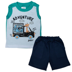 Remera Combinada Verde + Short Rustico