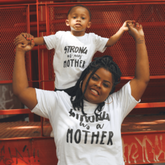 Camiseta Materna | Strong as a mother - comprar online