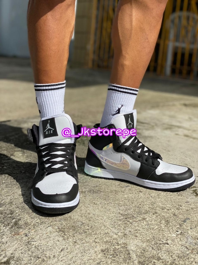 nike jordan holografico