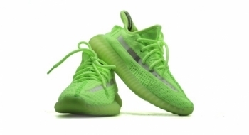 yeezy verde neon
