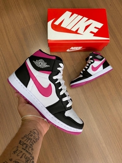 Tênis Feminino Nike Air Jordan 1 Mid