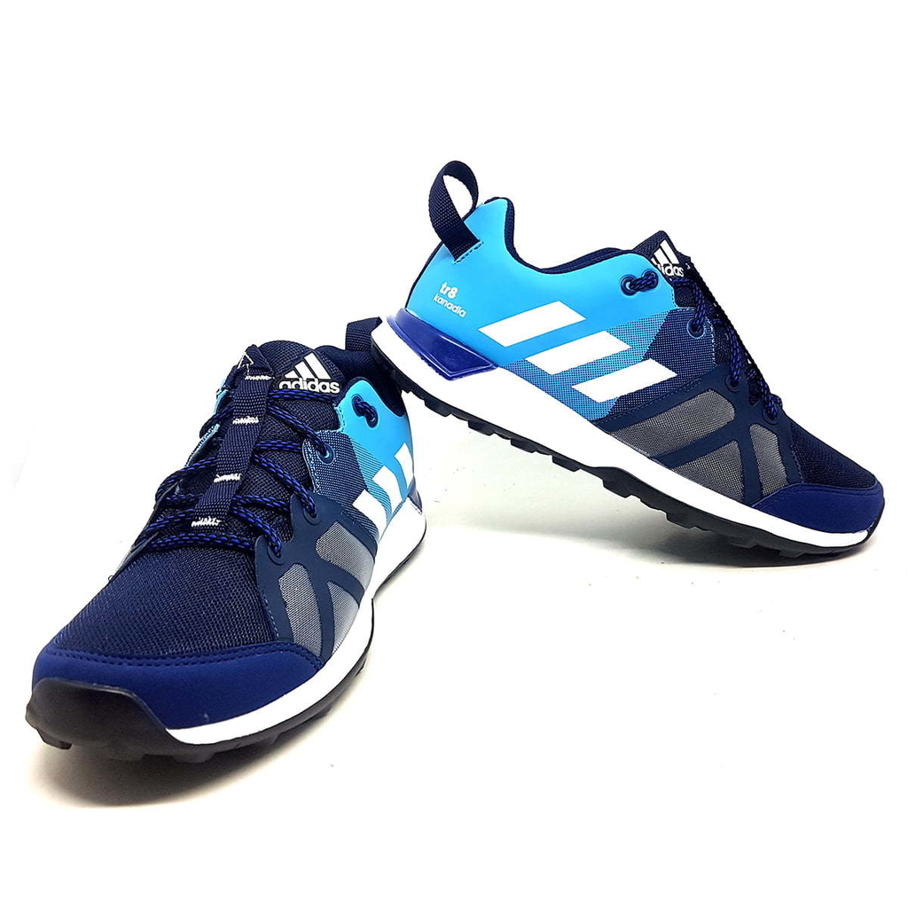 tênis adidas tr8