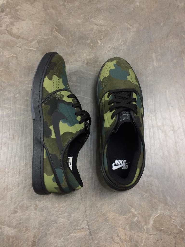 tenis nike sb camuflado