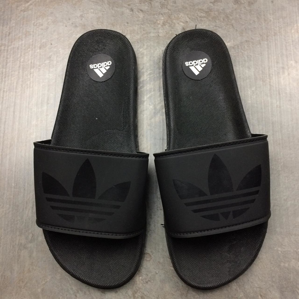 chinelo adilette lite preto