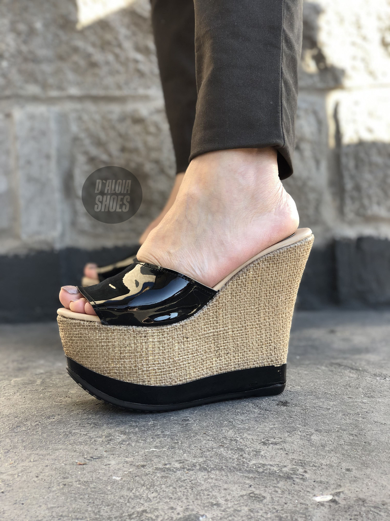Sandalia Alta Arpillera Alta Charol - D`Aloia Shoes