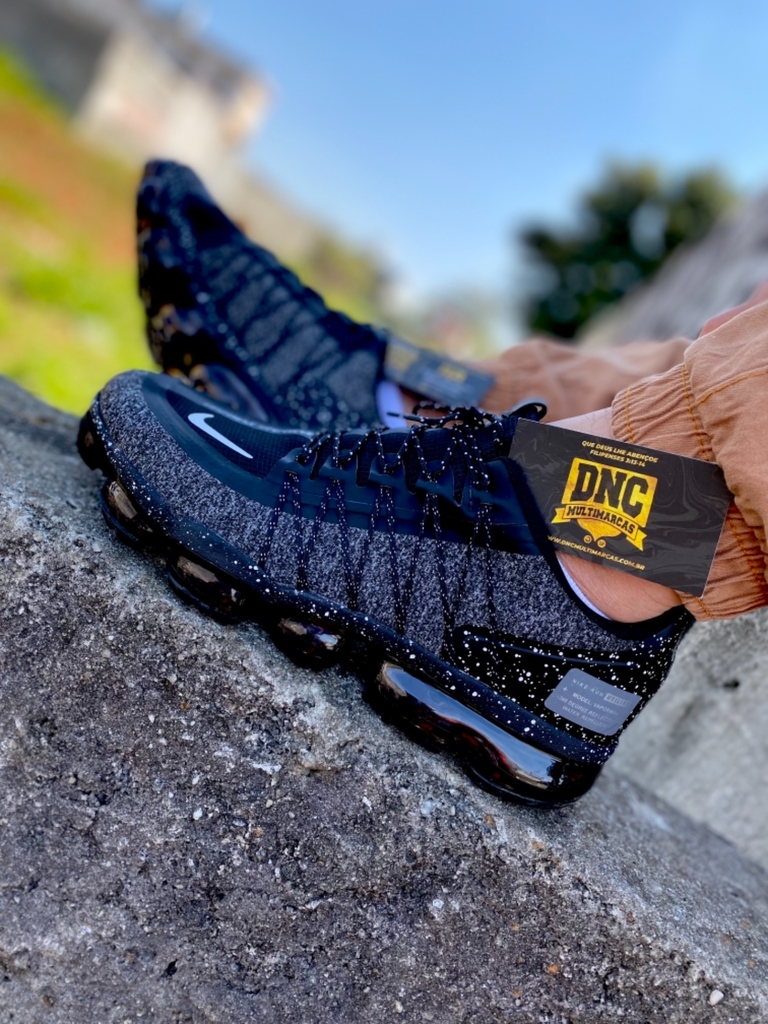vapor max preto com branco
